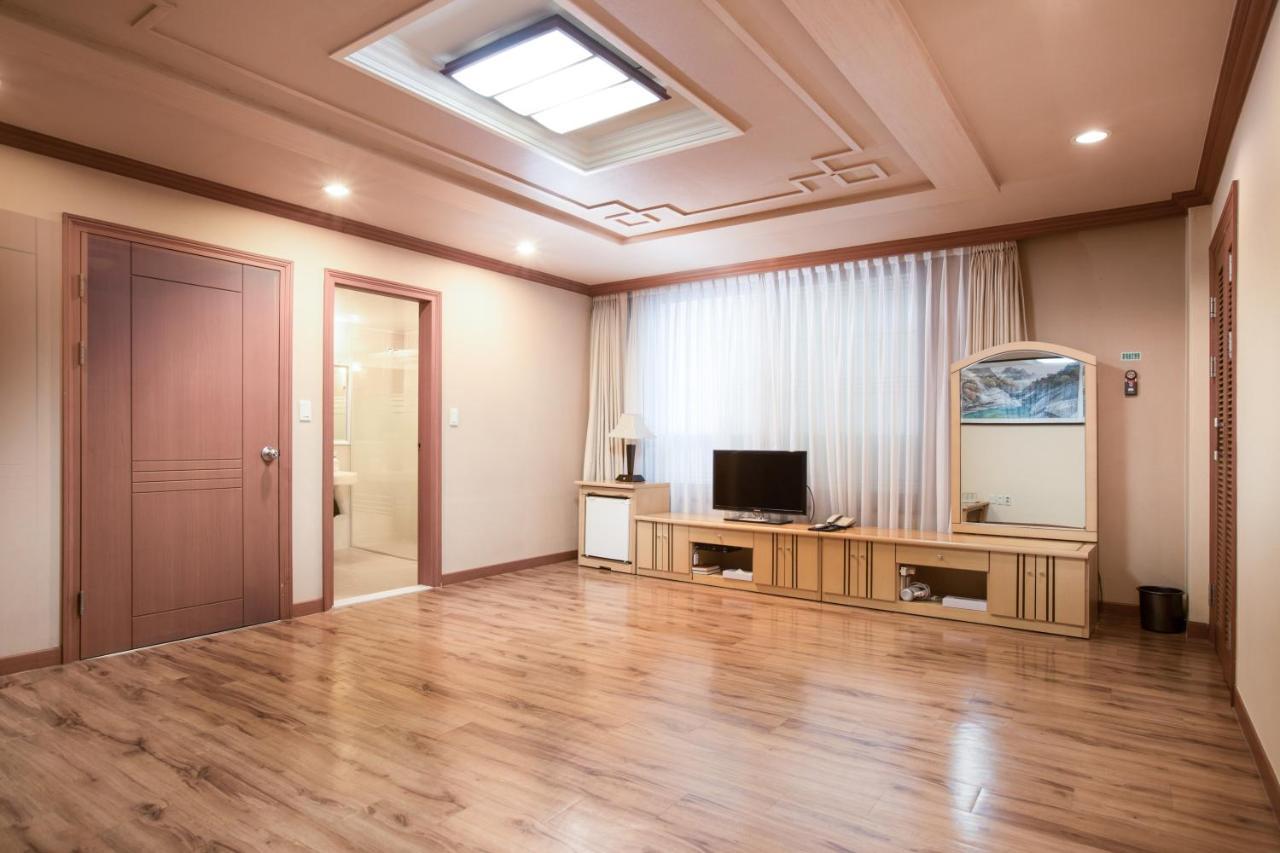 Jeju Hawaii Hotel Exterior photo